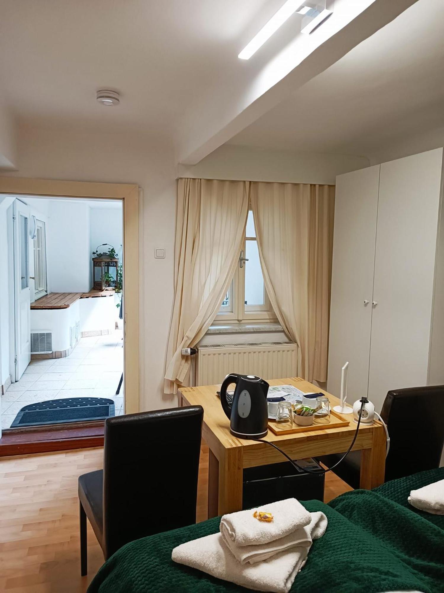 Cityhotel Junger Fuchs Salzburg Buitenkant foto